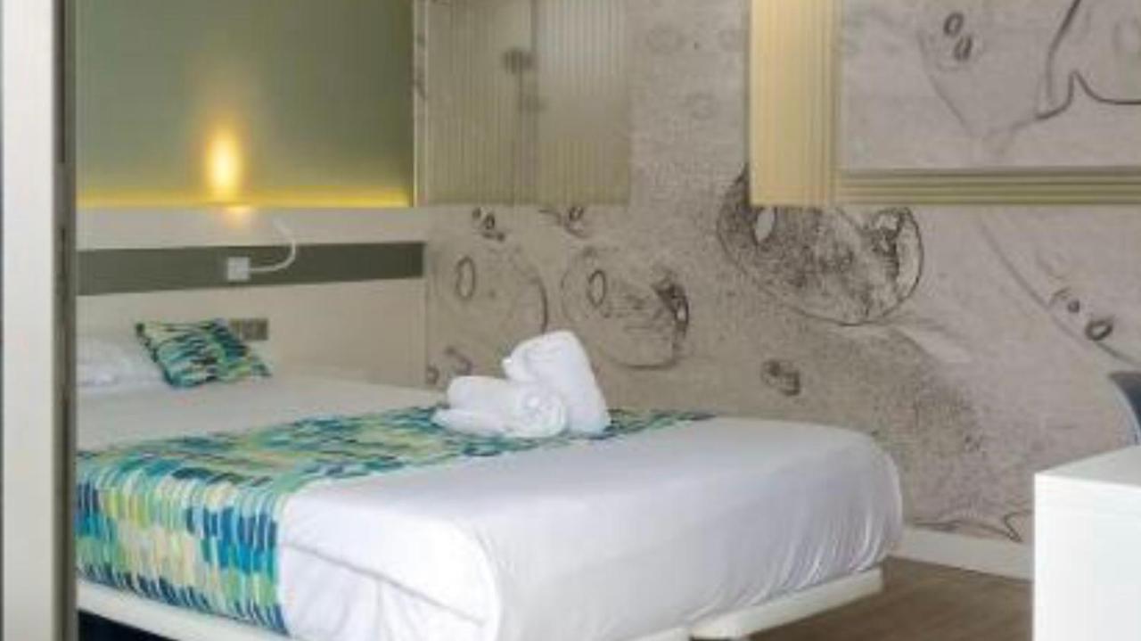 Black Pearl Holiday Resort Szczecin Exterior foto